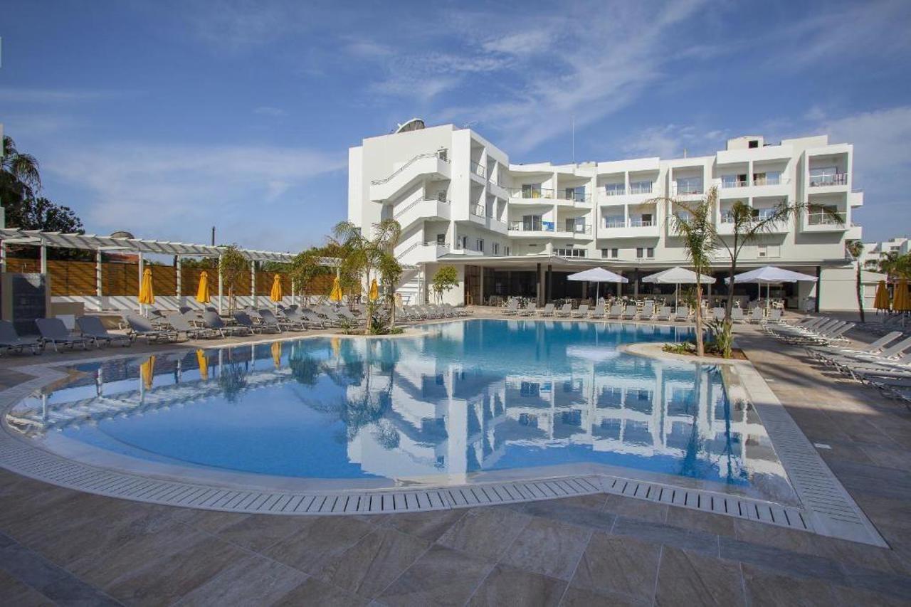 Apartamentos Mayfair Gardens Paphos Exterior foto